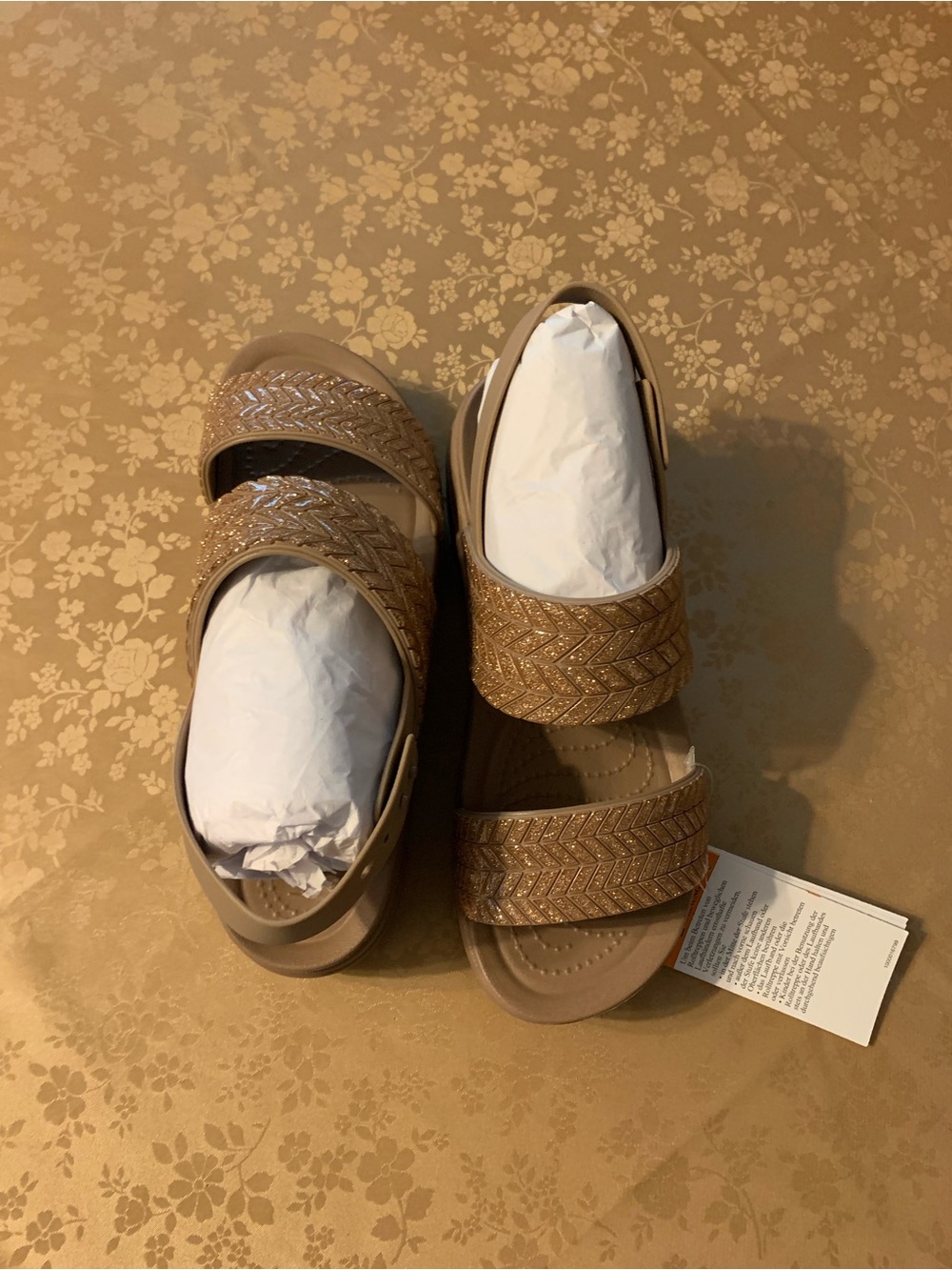 CROCS Brooklyn Wedge Tan Glitter Two-Strap Slide Sandals Size 8 - Picture 9 of 13